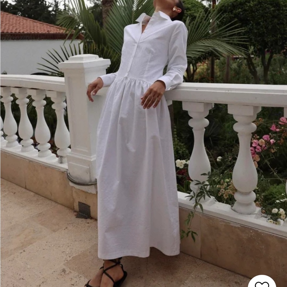 Elegant White Maxi Dress